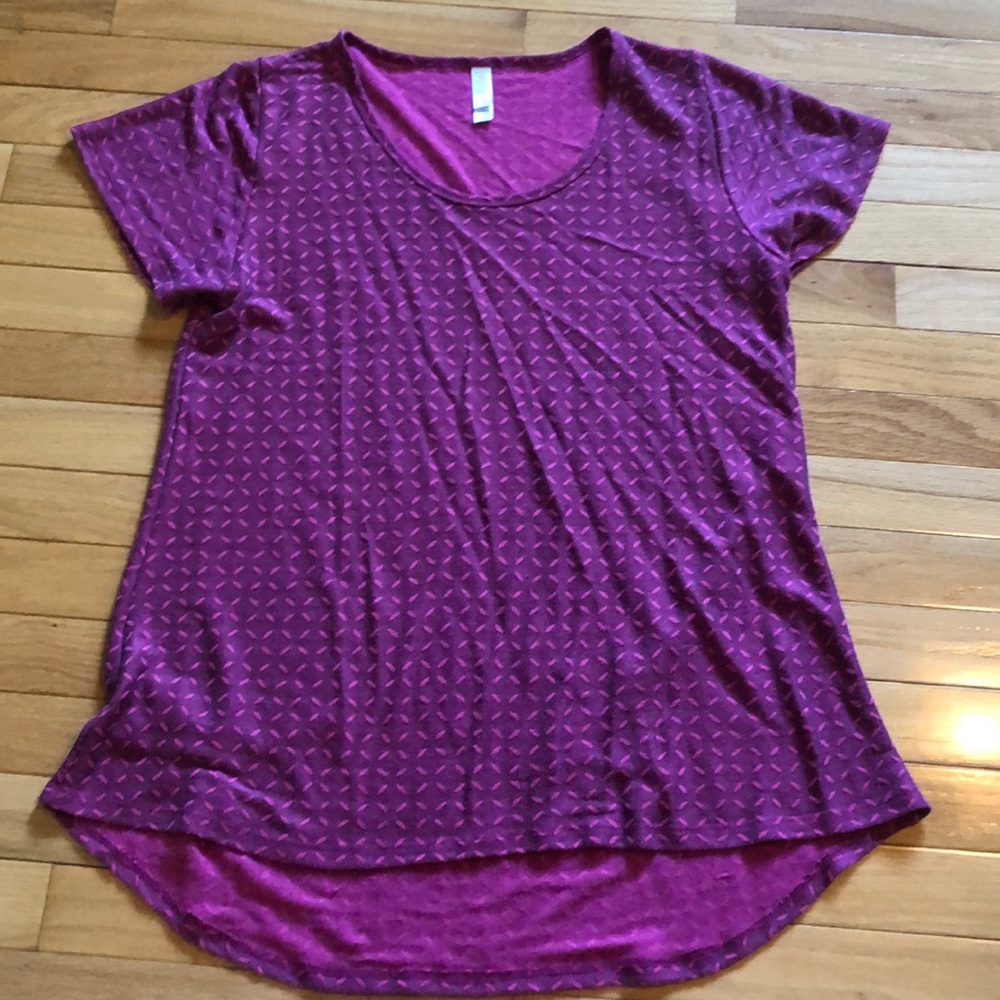 LuLaRoe Classic Tee size large